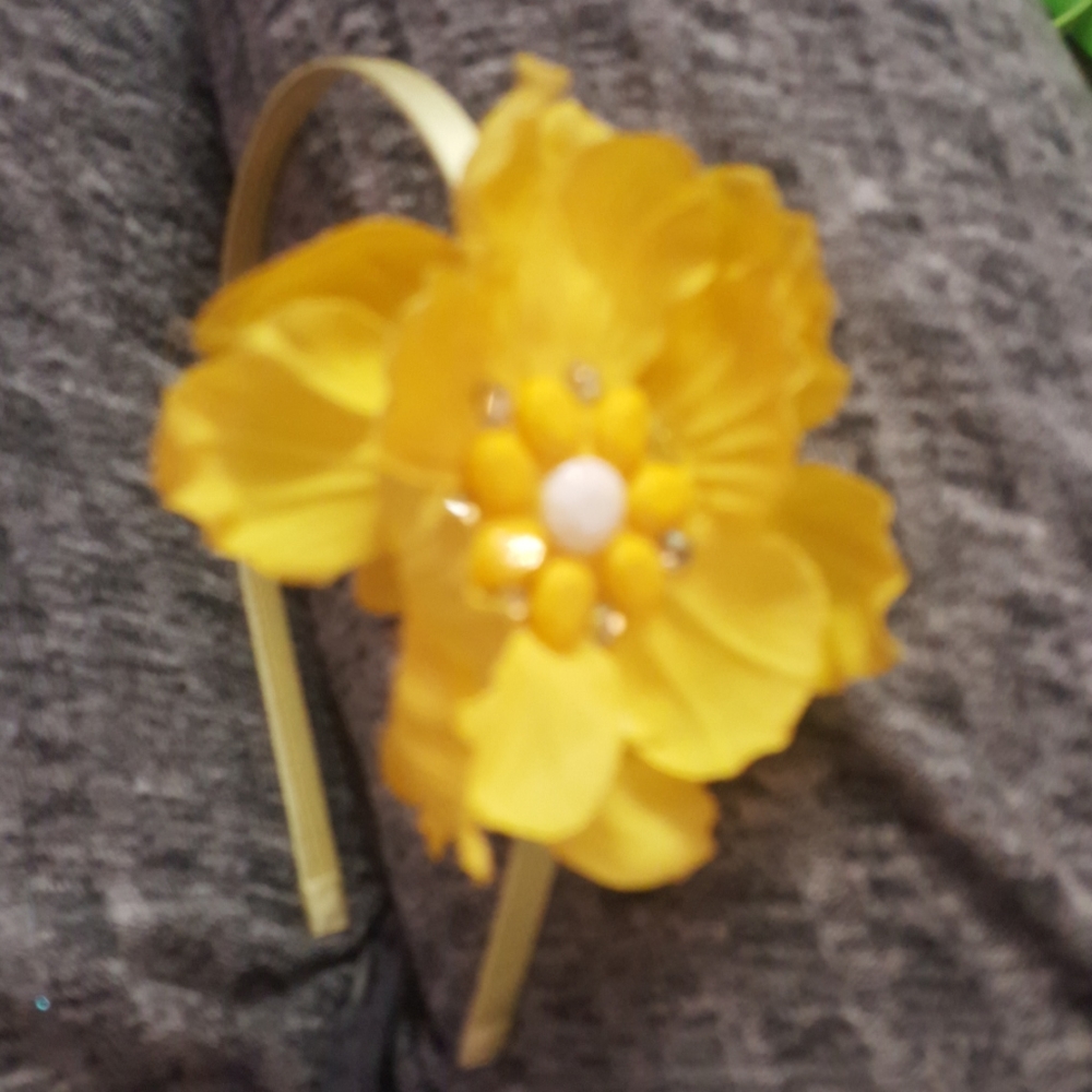 Yellow flower headband